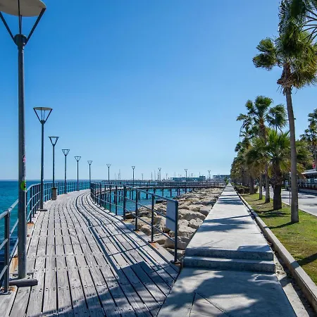 Atlantica Gardens By Sanders *